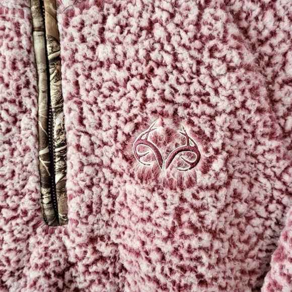 Realtree Women's‎ Pink & White Sherpa Fleece Size Large Pullover 1/4 Zip Front - Picture 3 of 10
